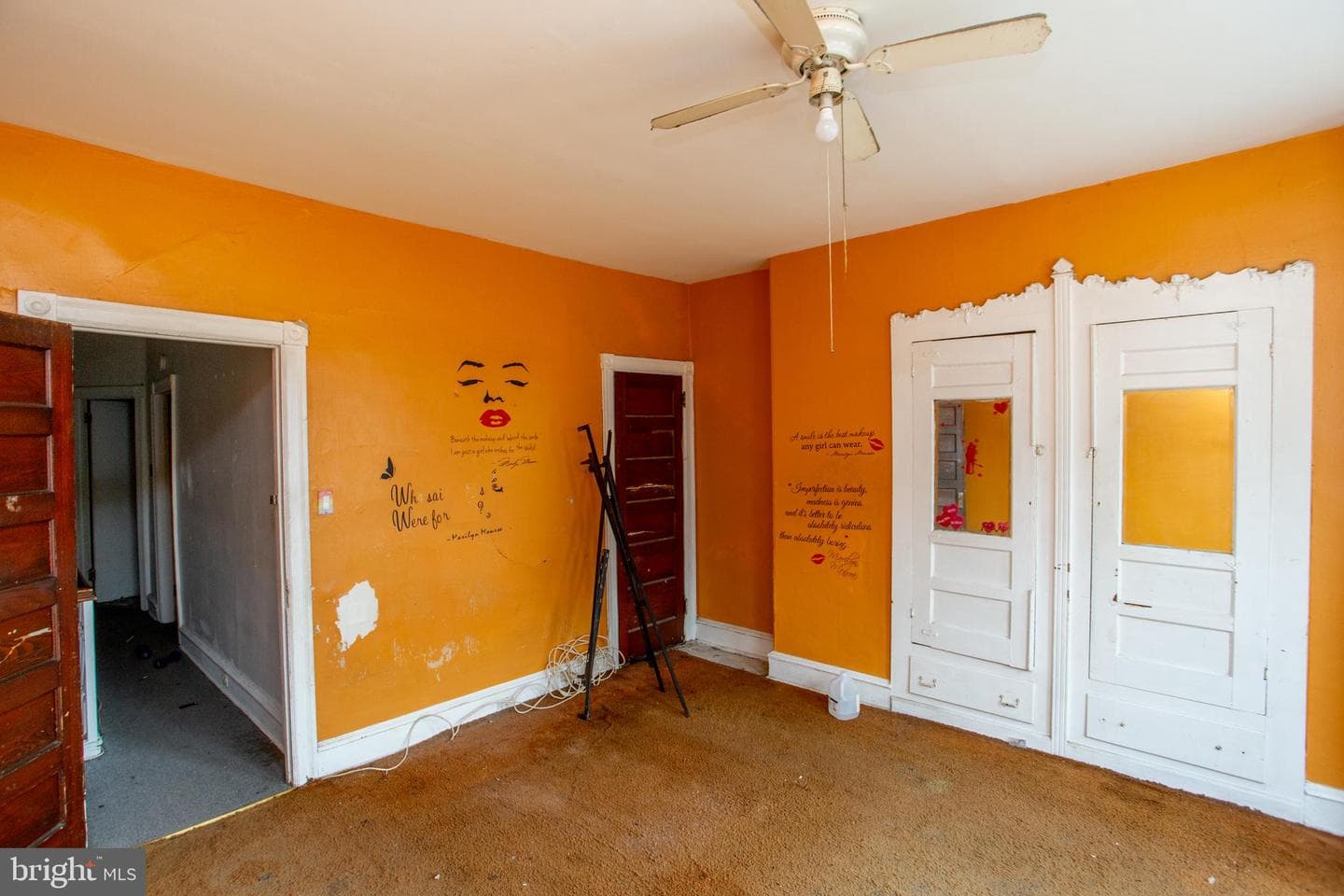 814 E Woodlawn Street photo 40