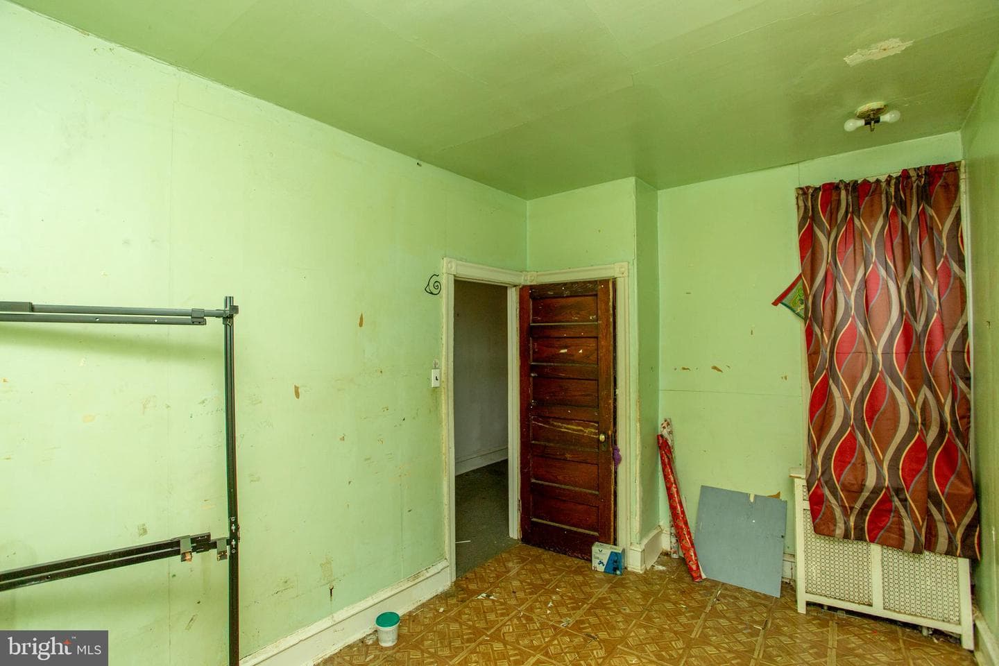 814 E Woodlawn Street photo 44