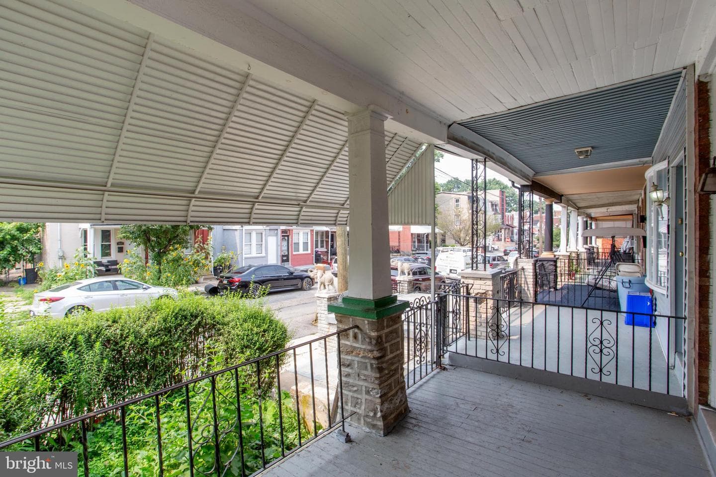 814 E Woodlawn Street photo 8