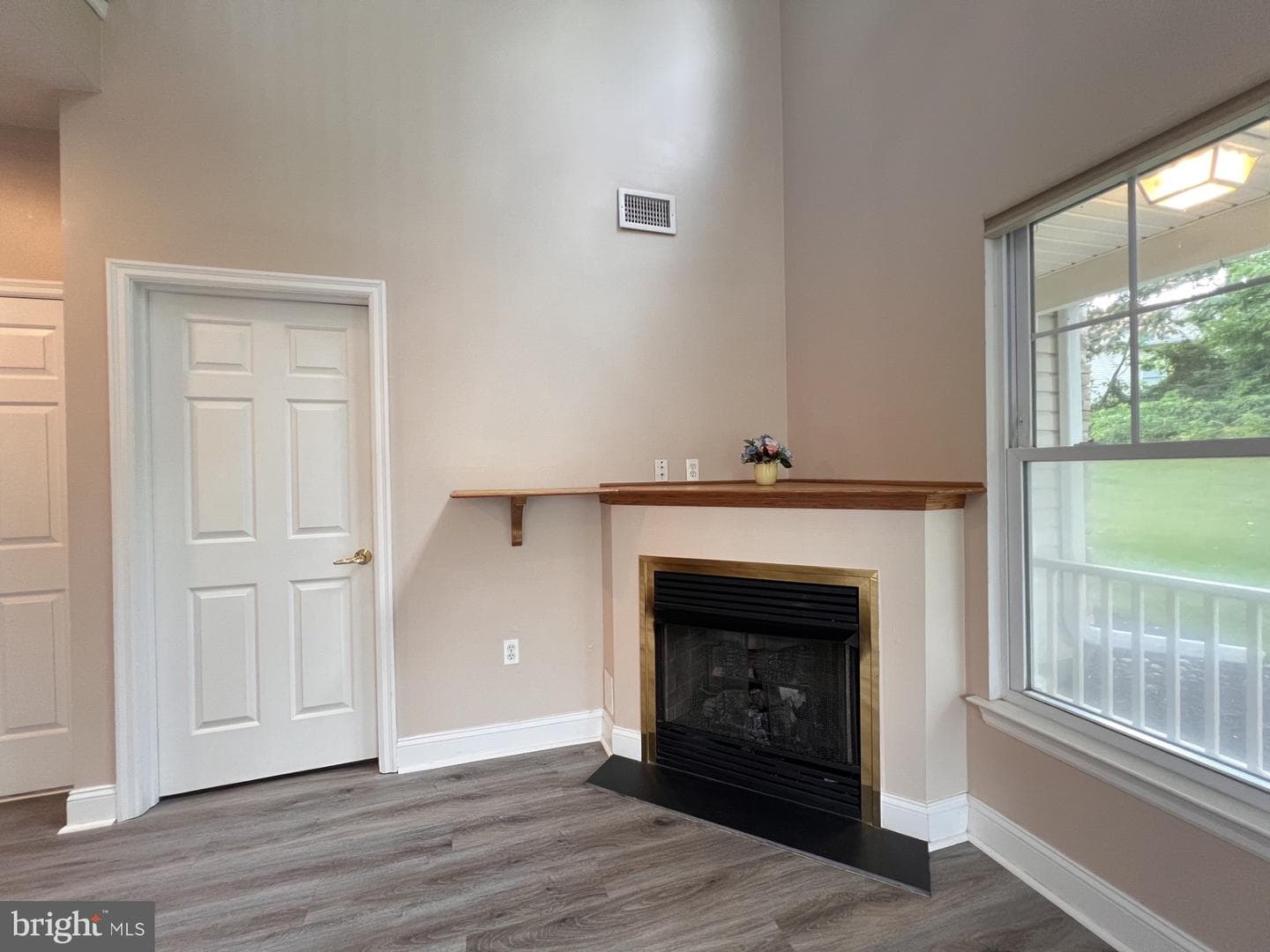 540 Easy Street #t91 photo 12