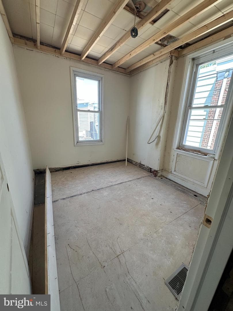 853 Mercer Street photo 11