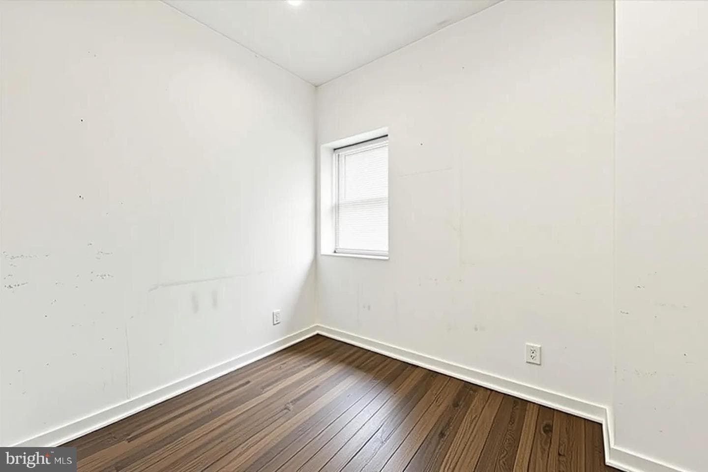 2314 S Hemberger Street photo 6