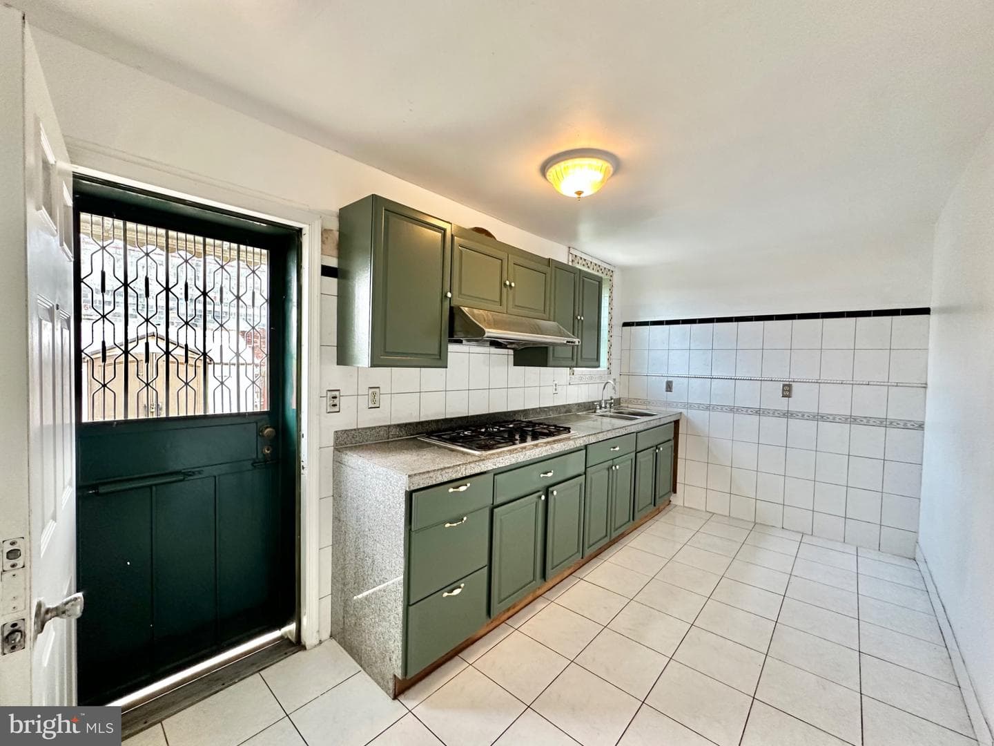 2308 Venango Street photo 6