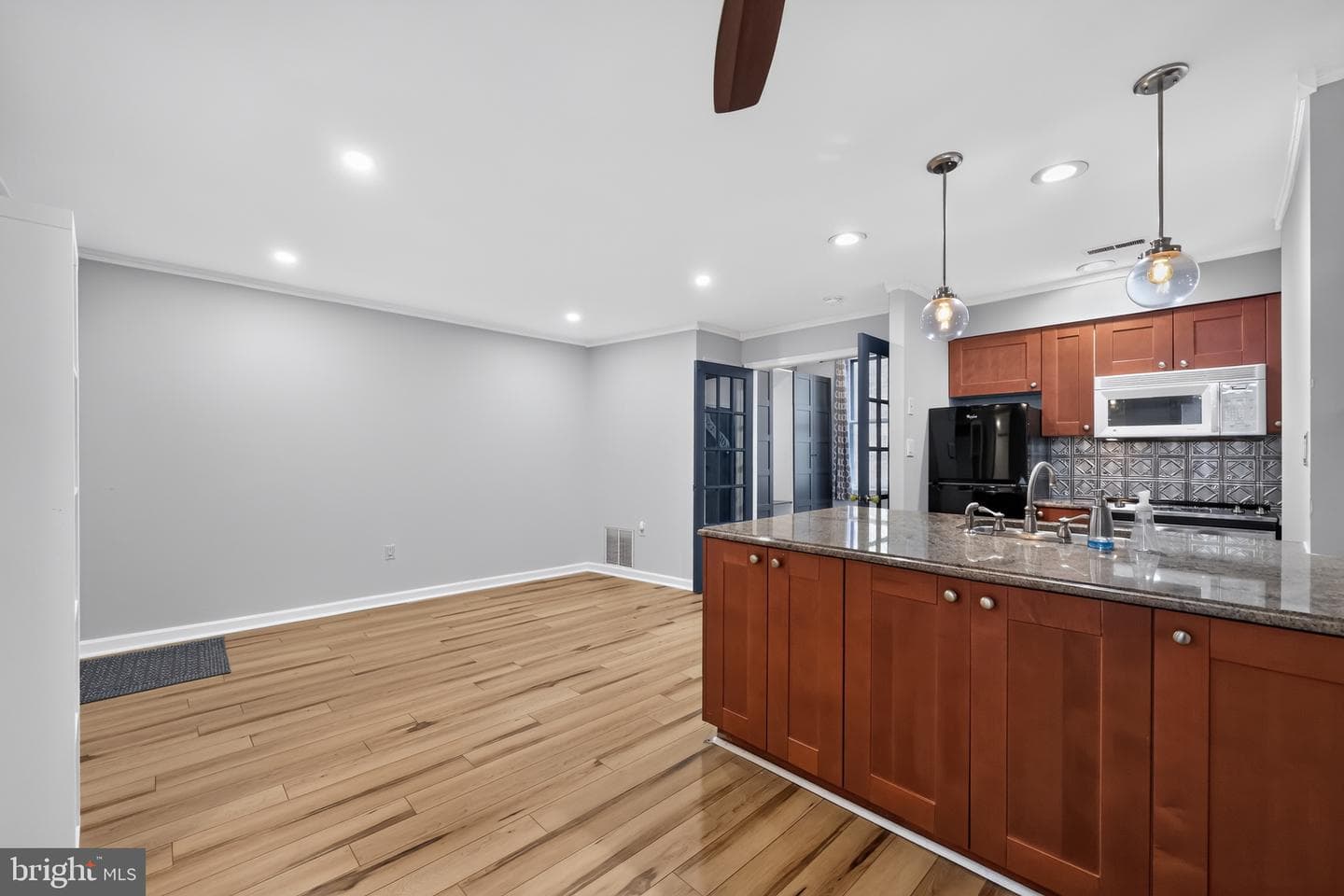 1828 Green Street #2f photo 4
