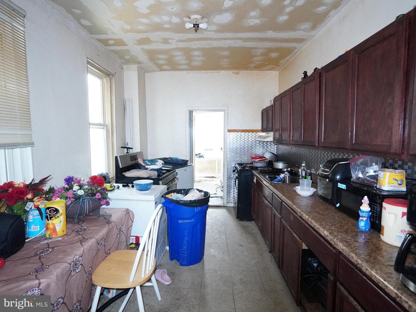 1811 E Ontario Street photo 6