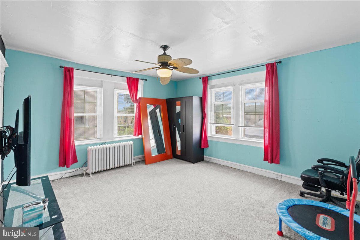 326 E Sanger Street photo 15