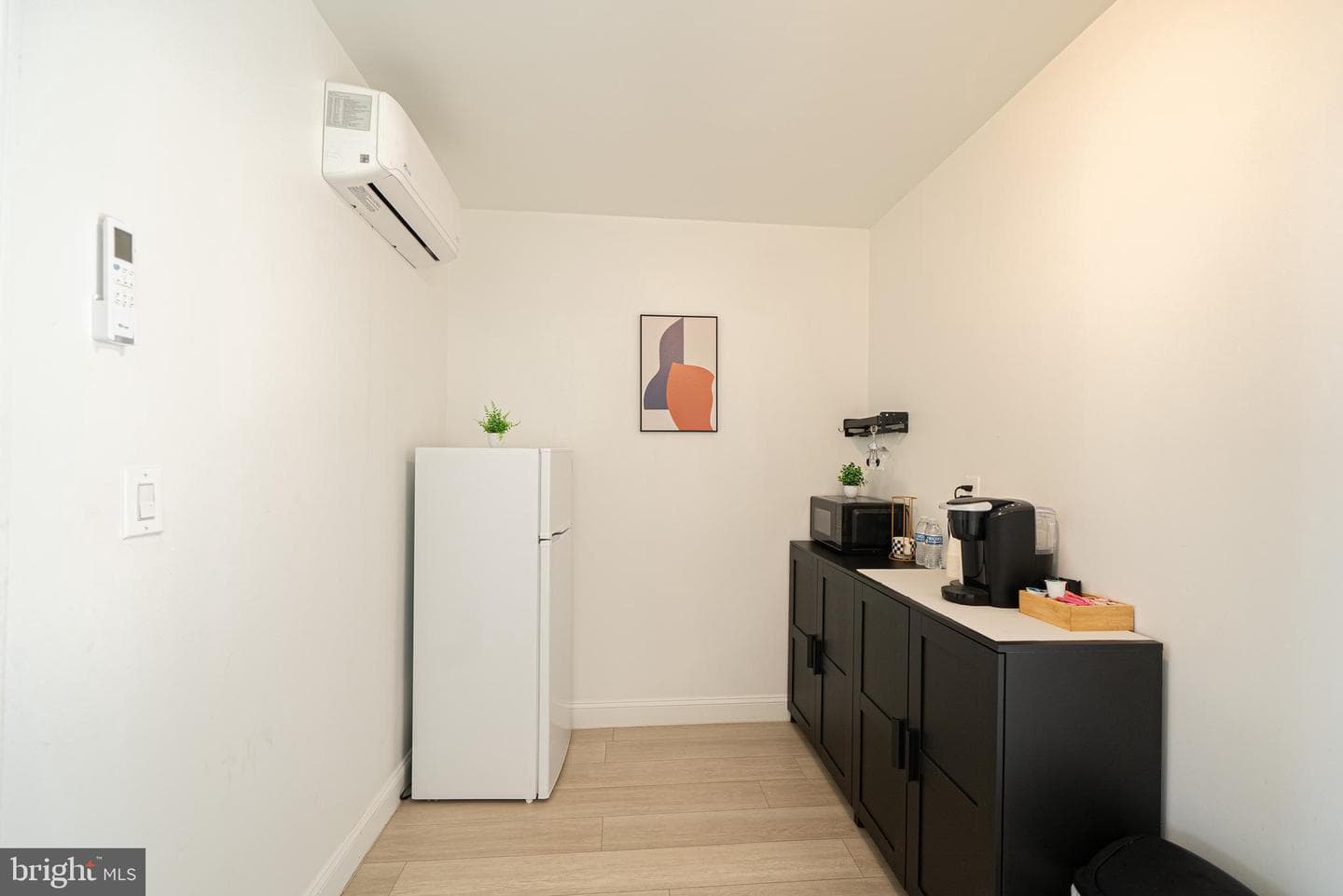 1209 S Broad Street photo 32