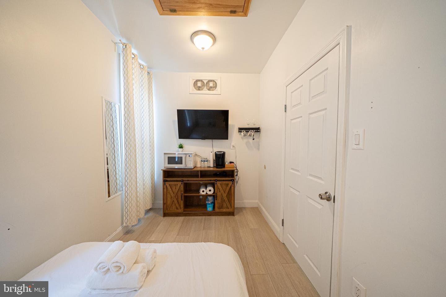 1209 S Broad Street photo 39