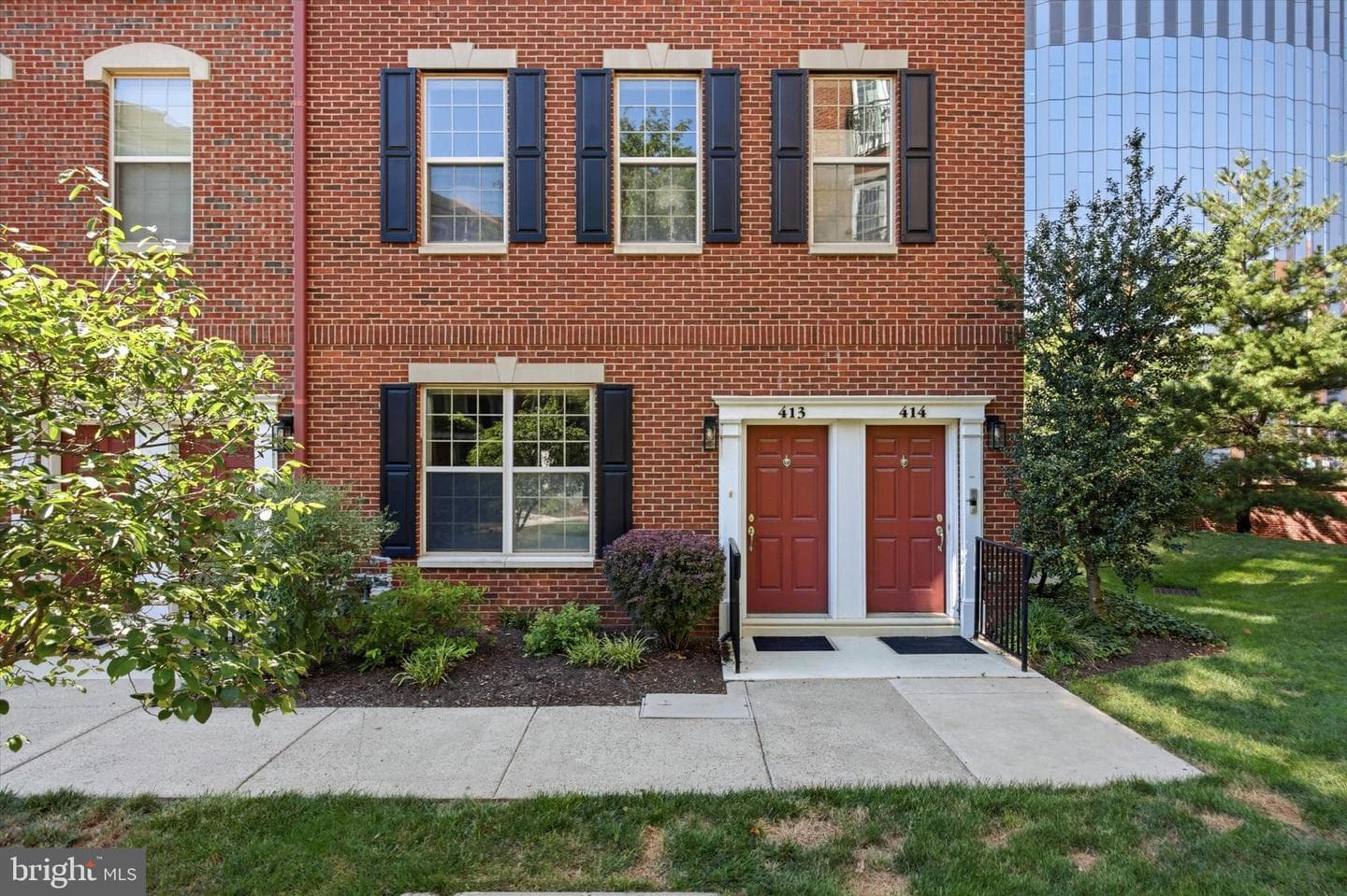 413 Regatta Drive photo 1
