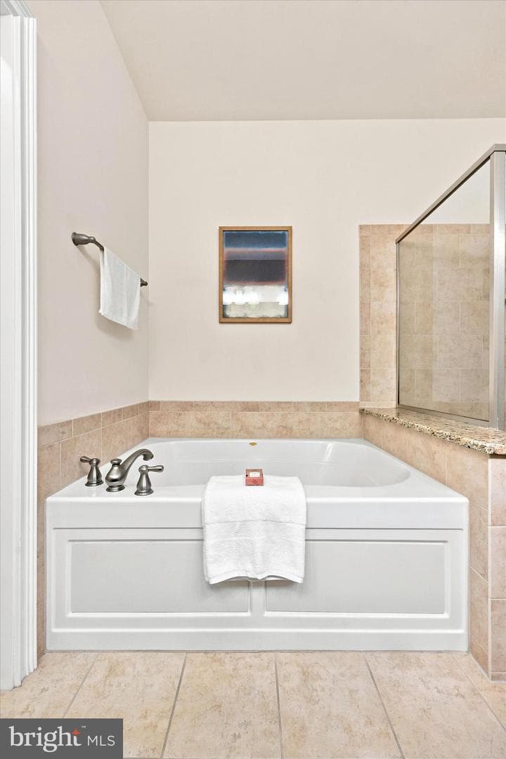 413 Regatta Drive photo 22