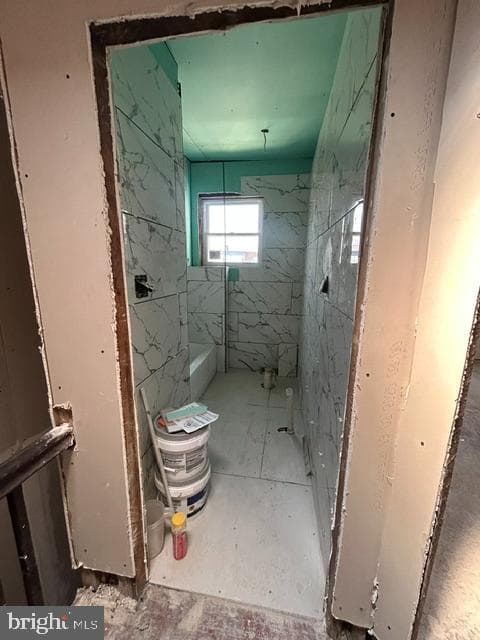 2038 W Spencer Avenue photo 12