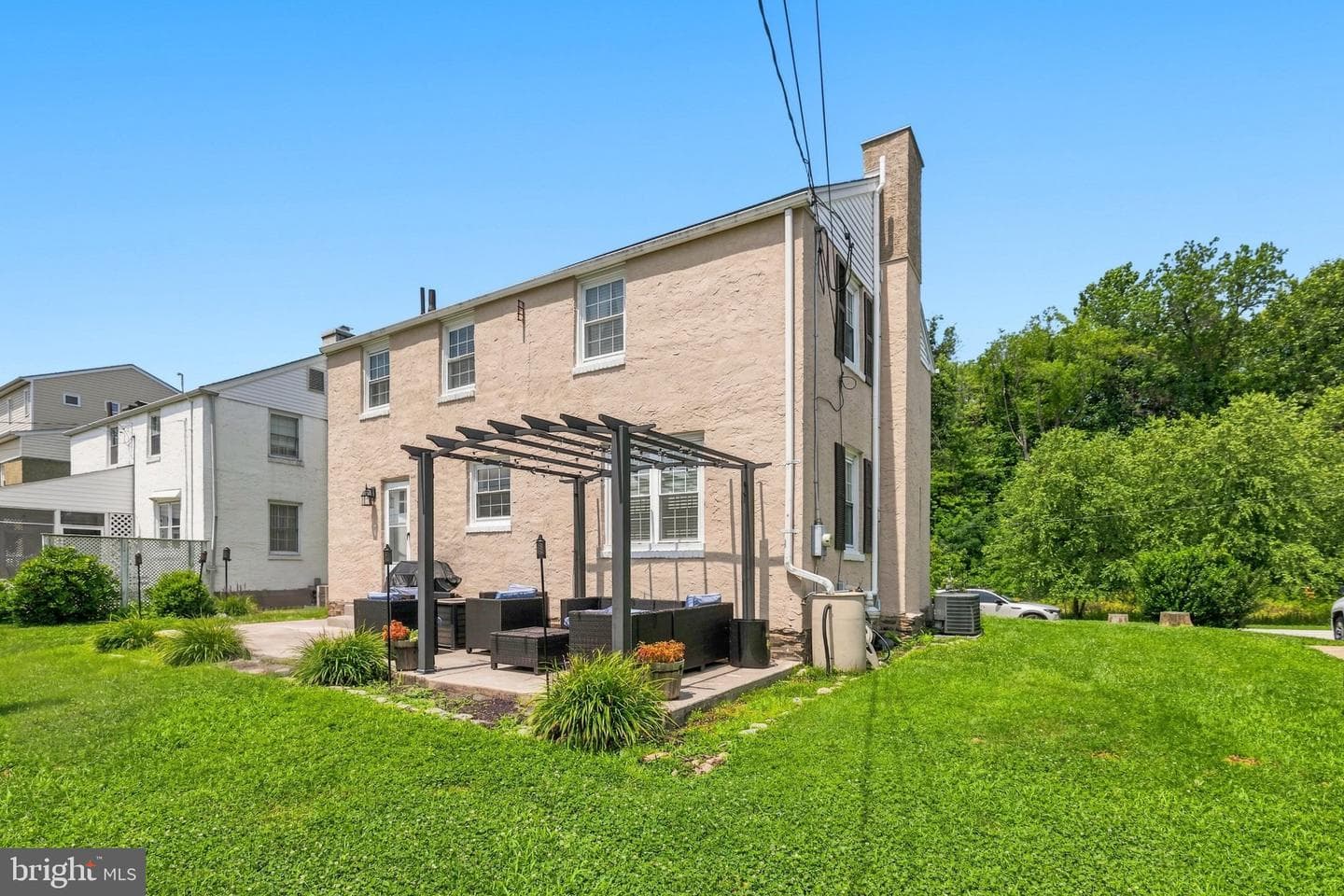 461 Summit Avenue photo 39