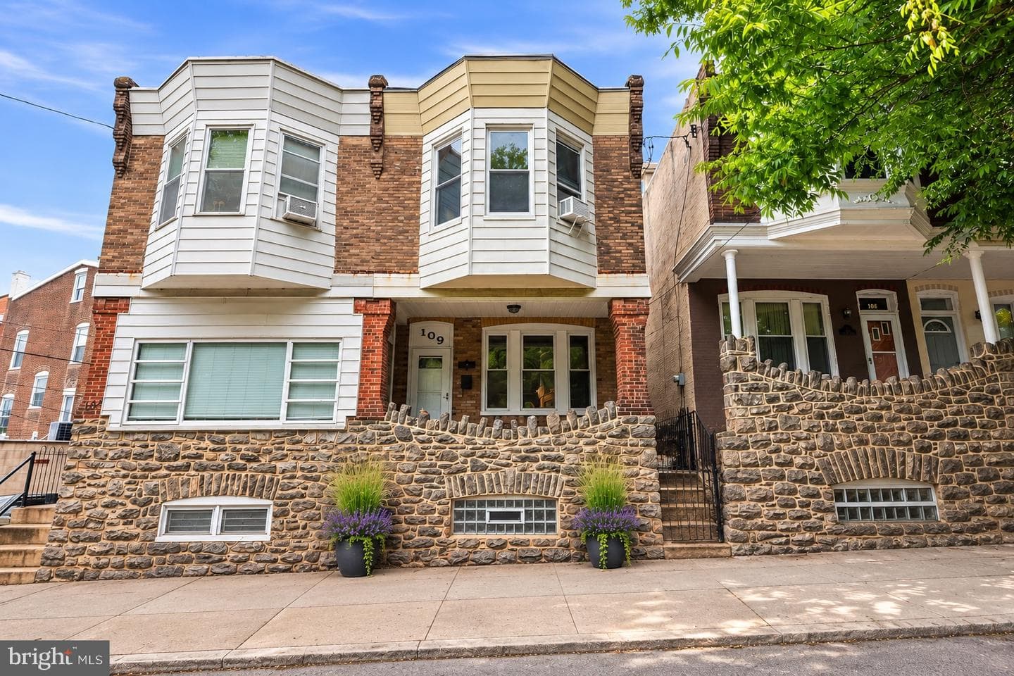 109 Osborn Street photo 1