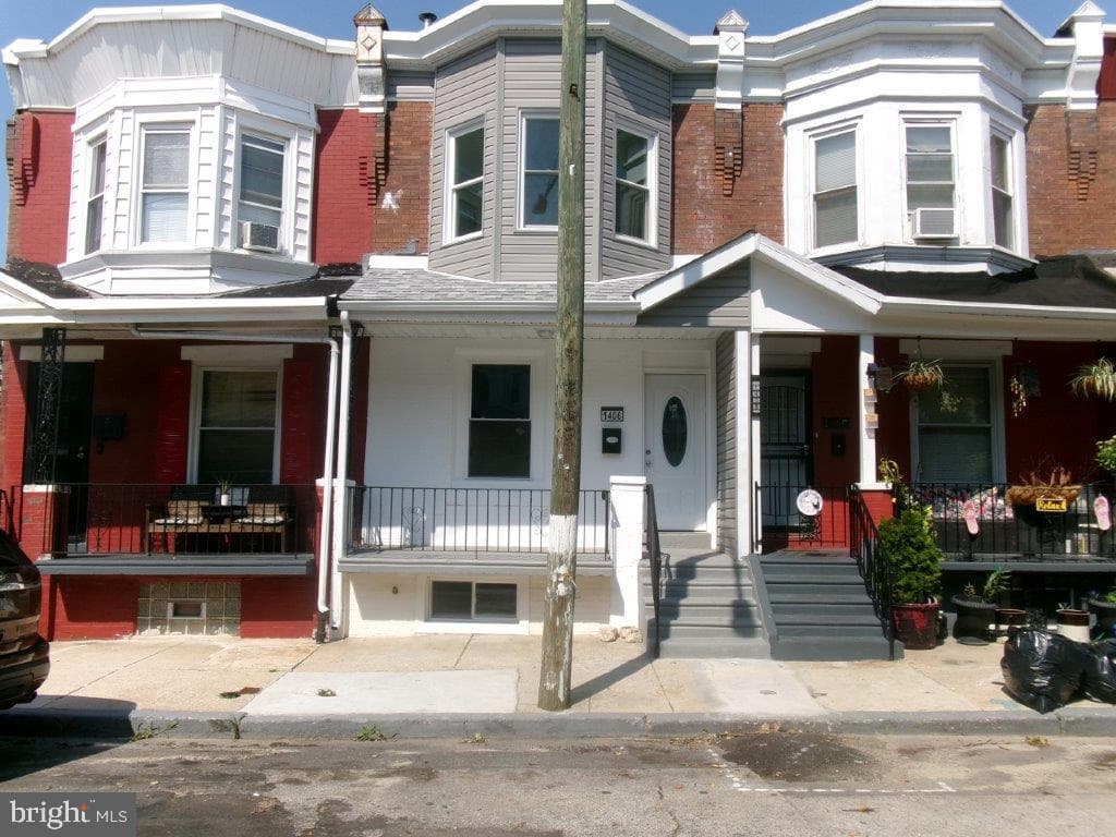 1406 N Hirst Street photo 1