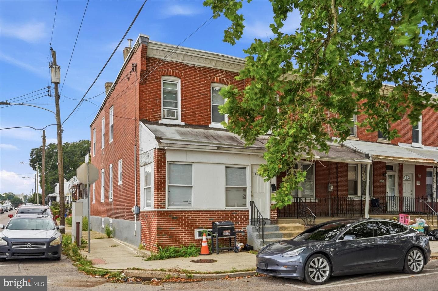 2122 W Spencer Avenue photo 1