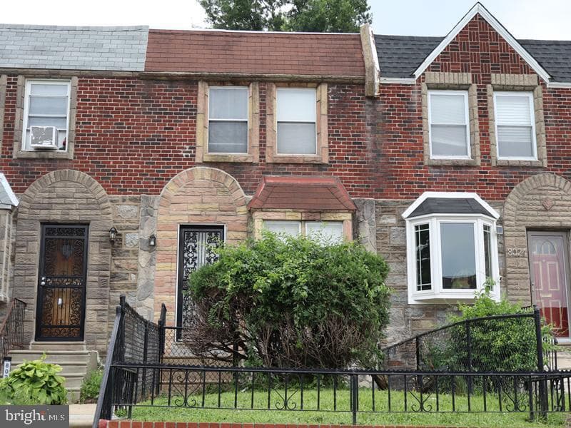 8022 Williams Avenue photo 1