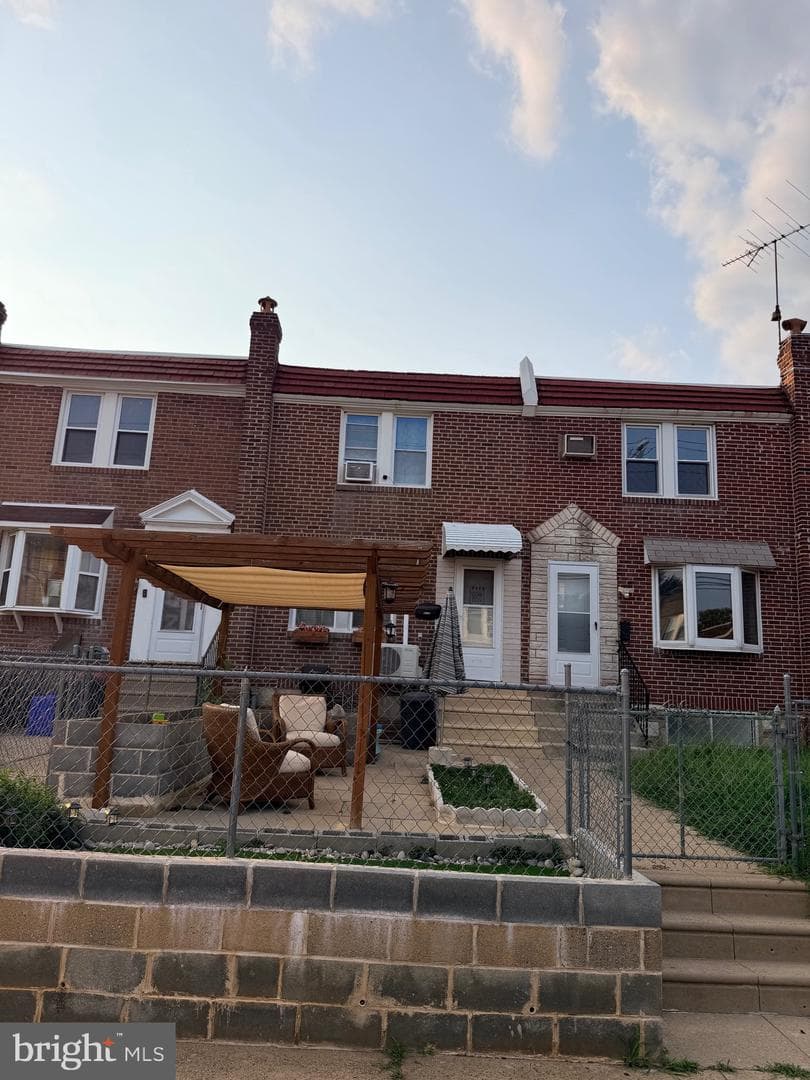 6118 Walker Street photo 1