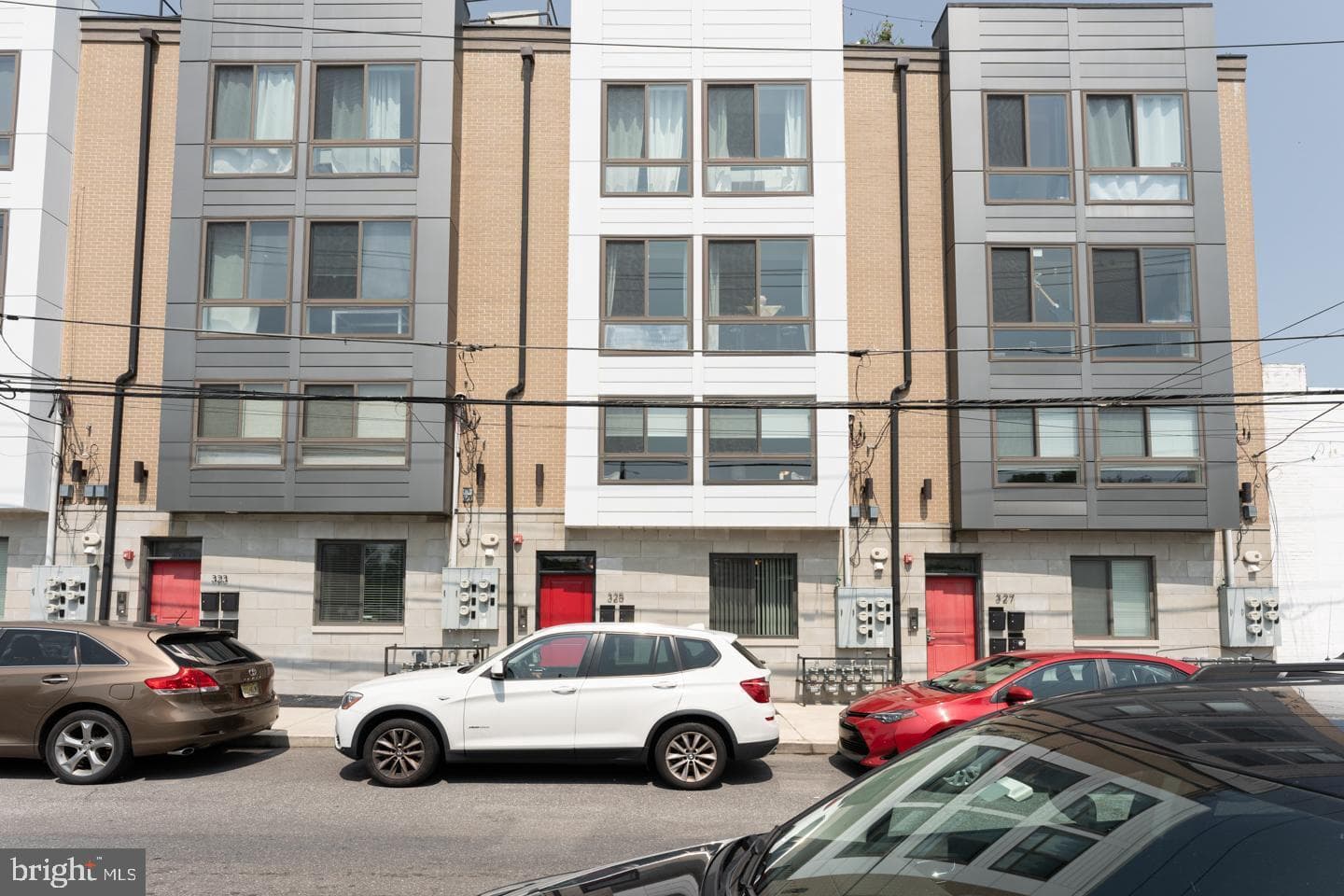 325 E Allen Street #1 photo 1
