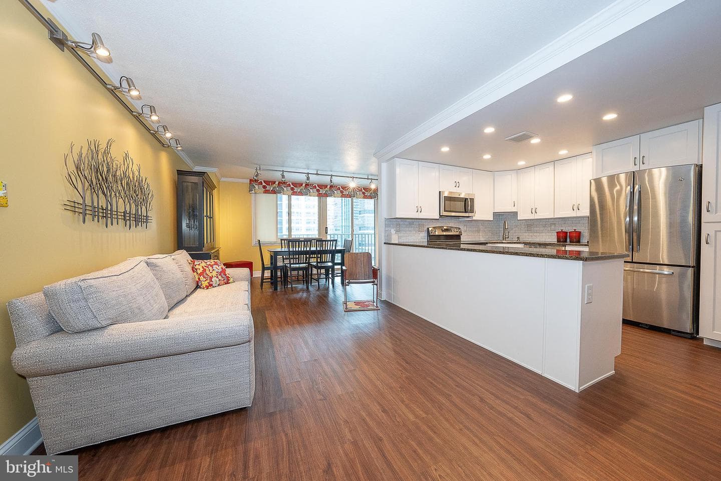 1919 Chestnut Street #1821 photo 1