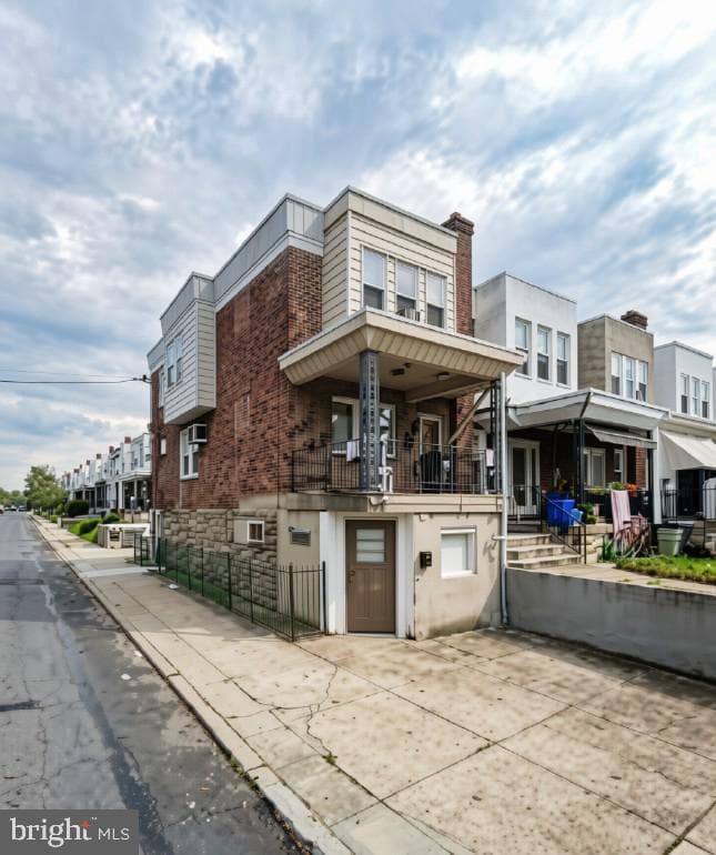 4421 Princeton Avenue photo 1
