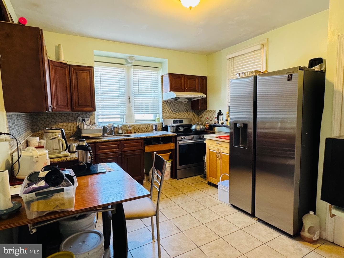 3352 Longshore Avenue photo 1