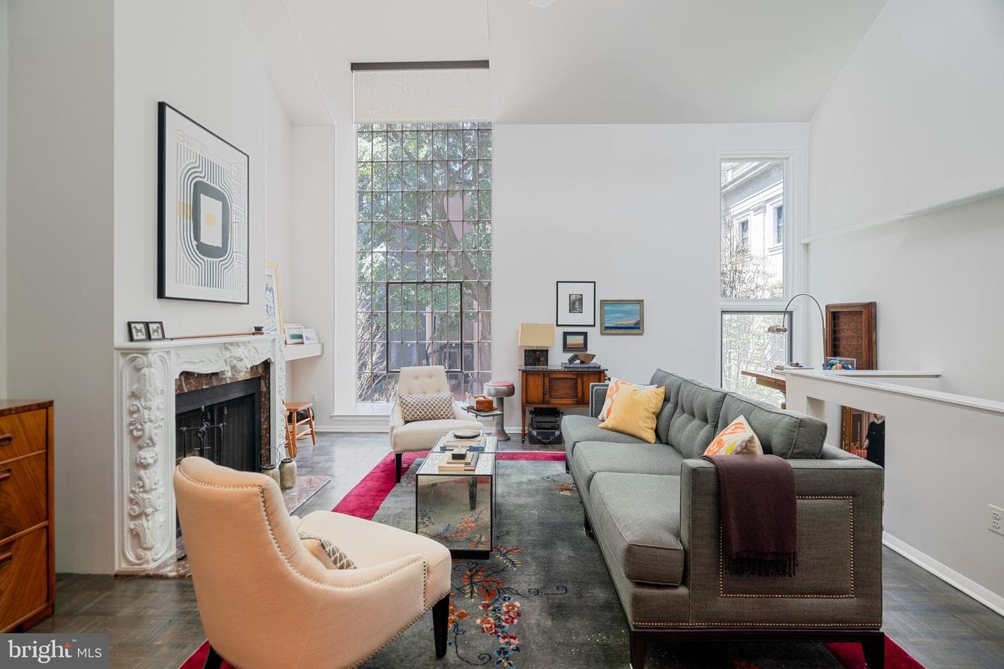 16 Saint James Court photo 1