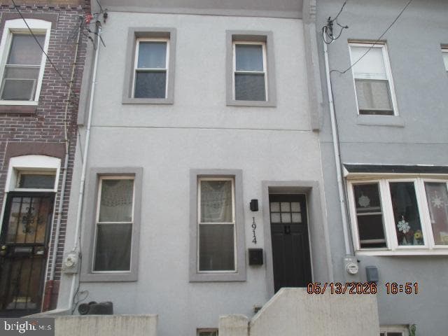 1914 Mountain Street photo 1