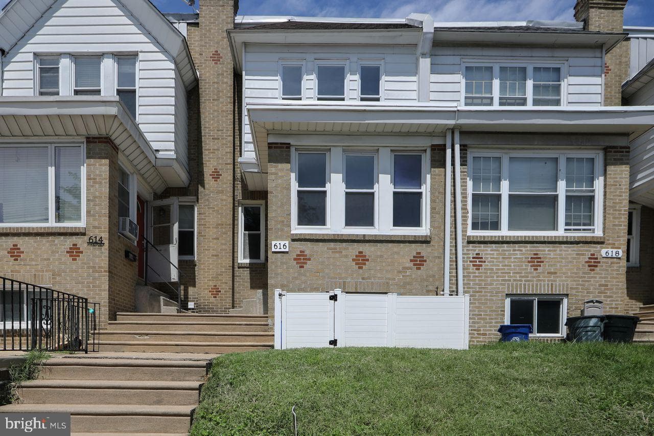 616 Jamestown Street photo 1
