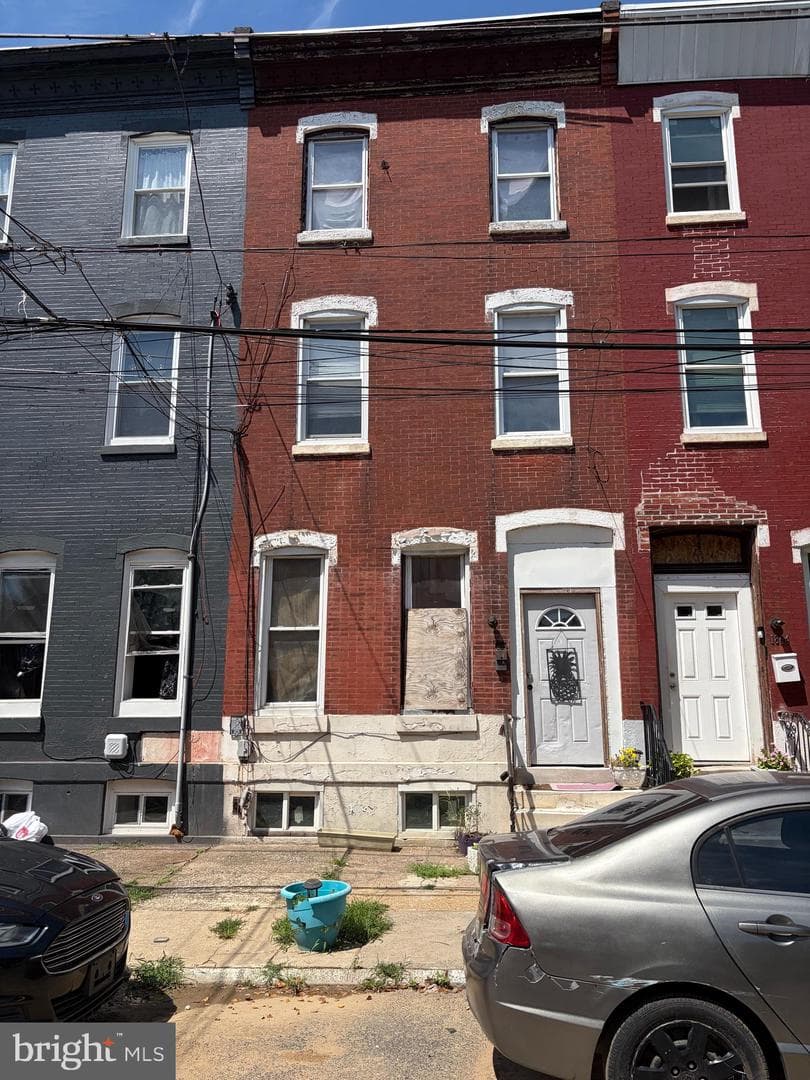 1852 N Van Pelt Street photo 1