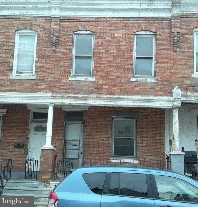 50 N Farson Street photo 1