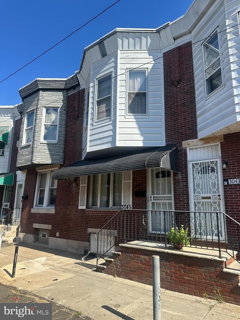 3045 Agate Street photo 1