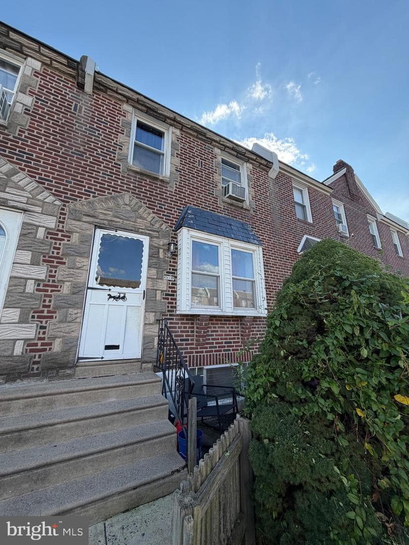 4538 Loring Street photo 1
