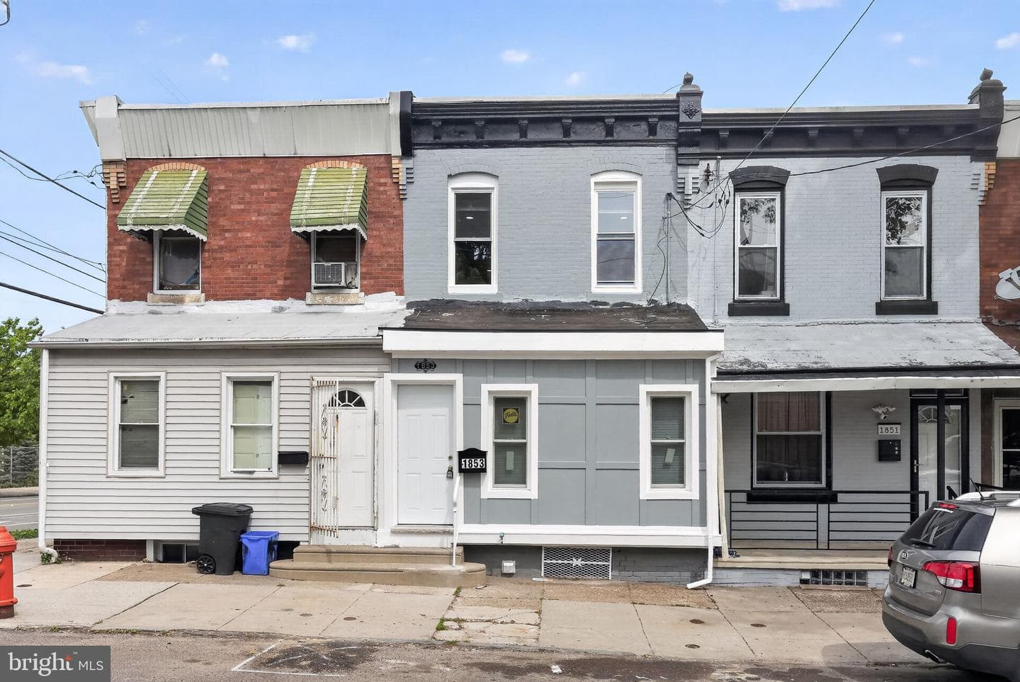 1853 W Juniata Street photo 1