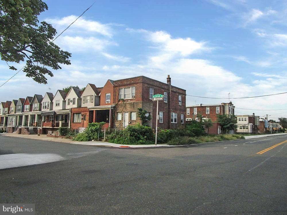 2600 S Carroll Street photo 1