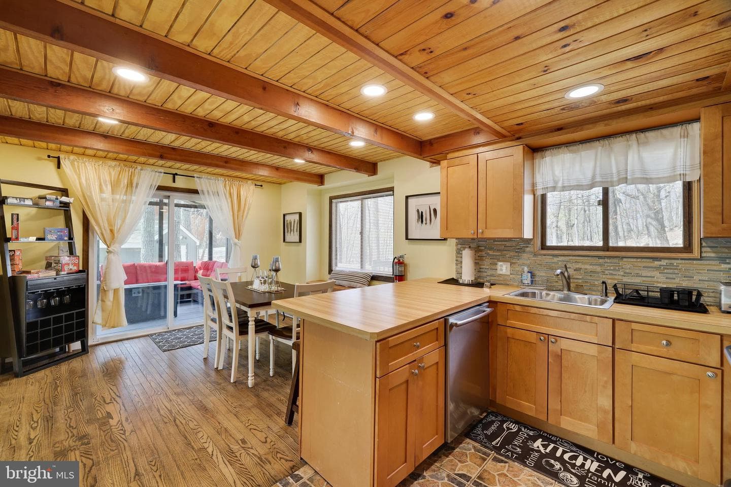 163 Cambridge Court photo 10