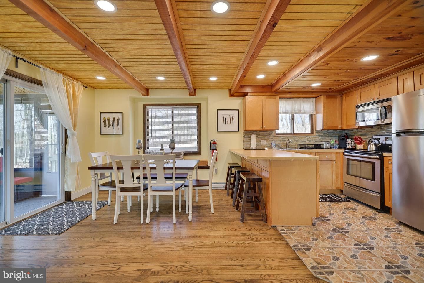 163 Cambridge Court photo 11