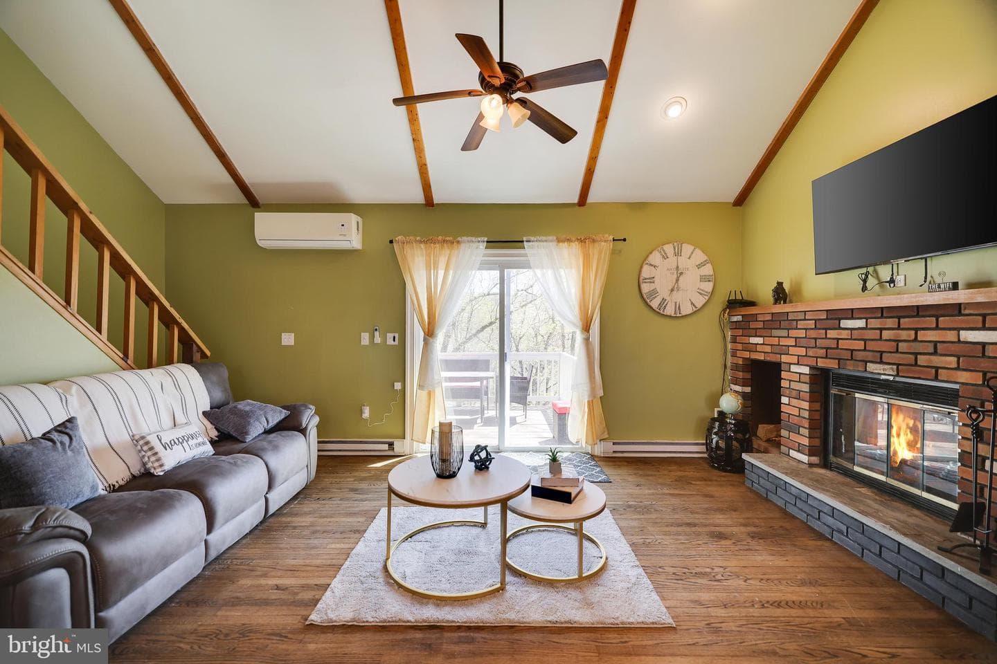163 Cambridge Court photo 16