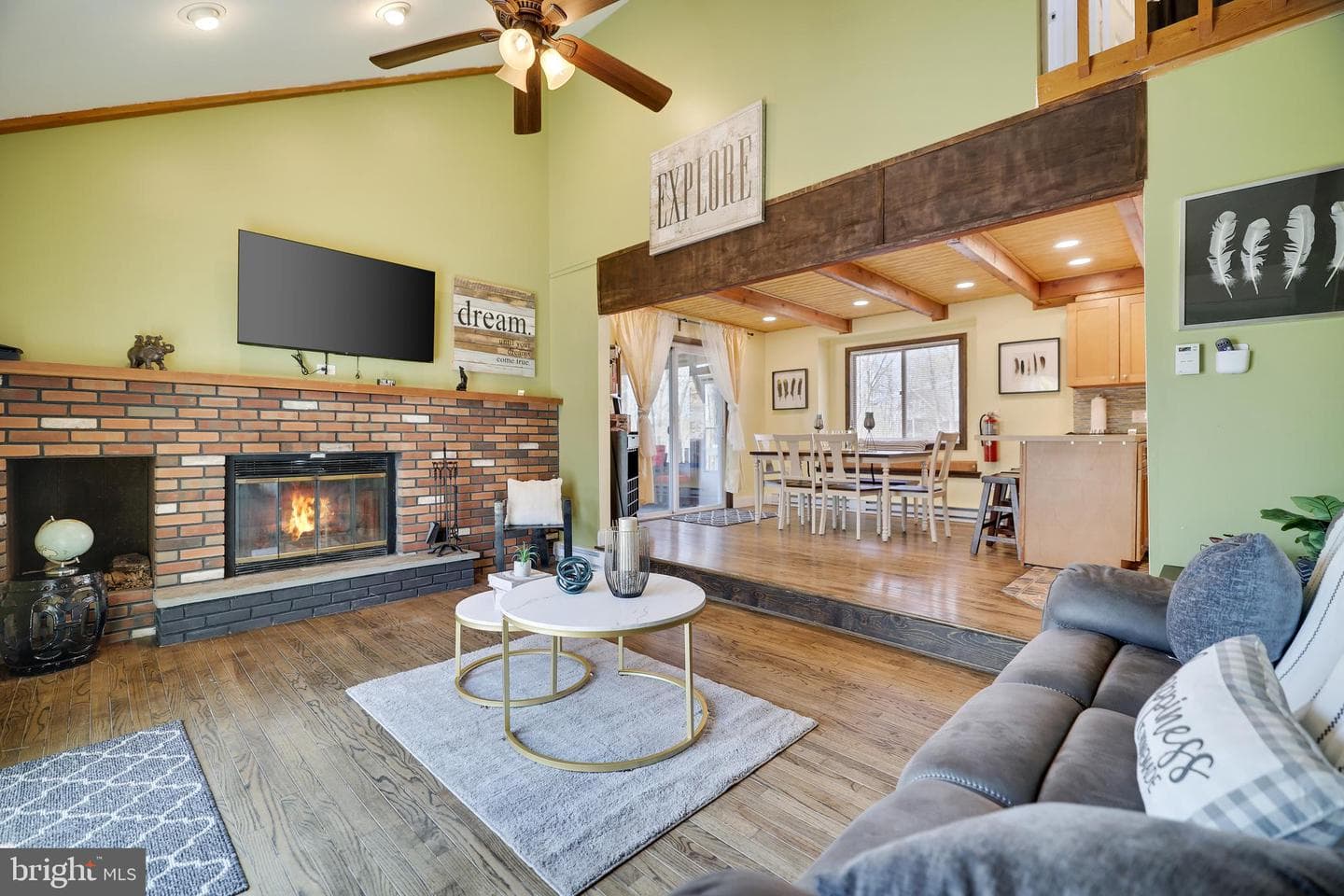 163 Cambridge Court photo 18
