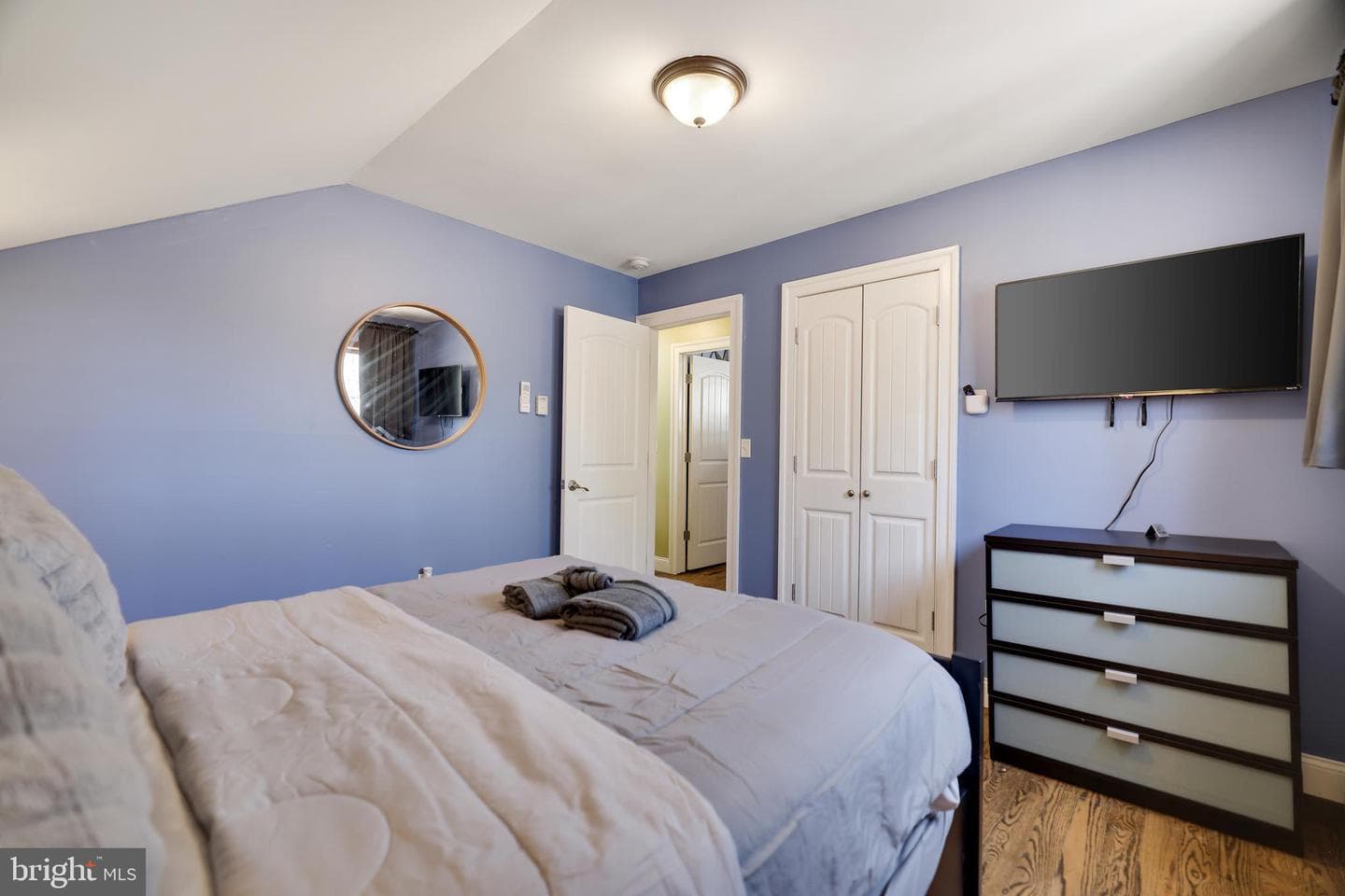 163 Cambridge Court photo 31