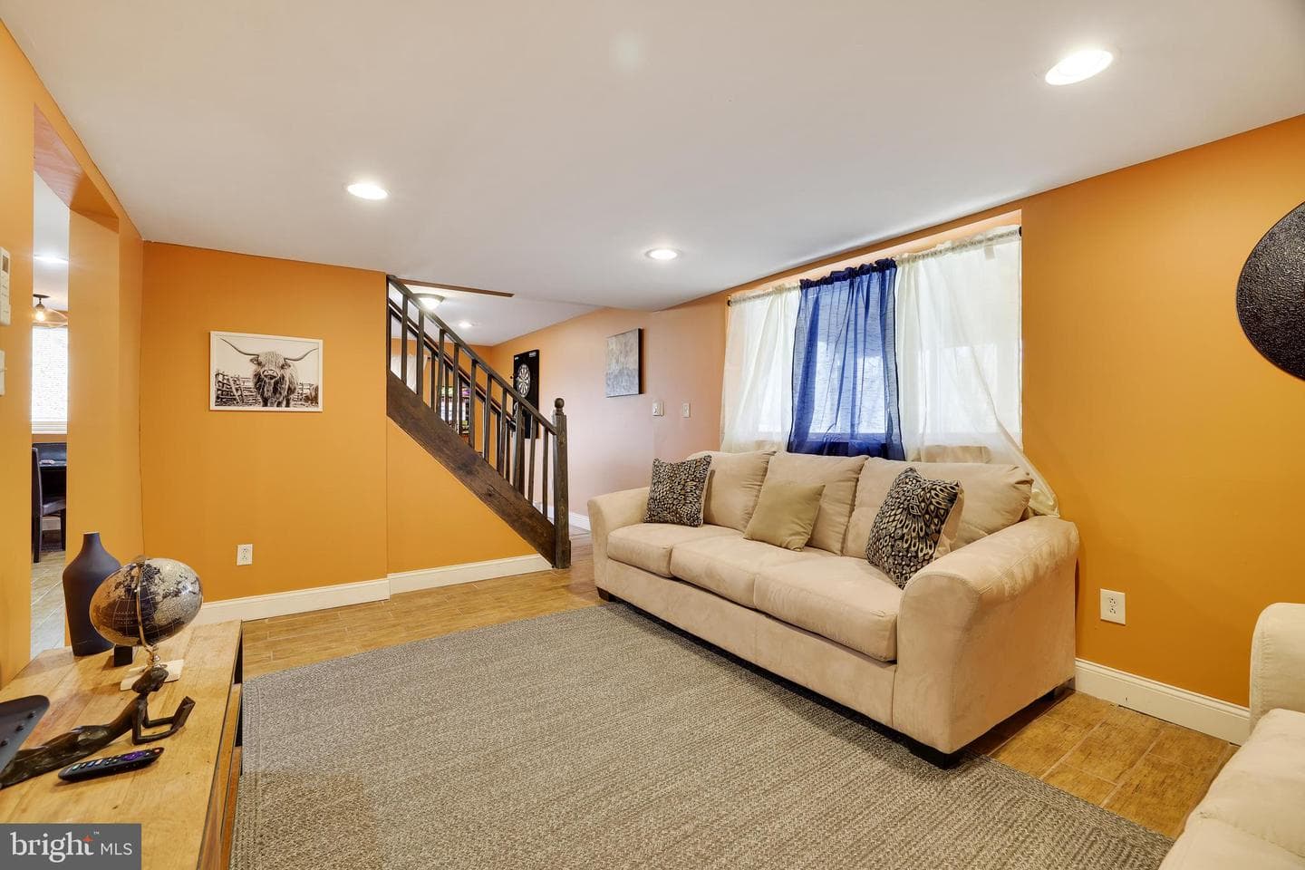 163 Cambridge Court photo 48