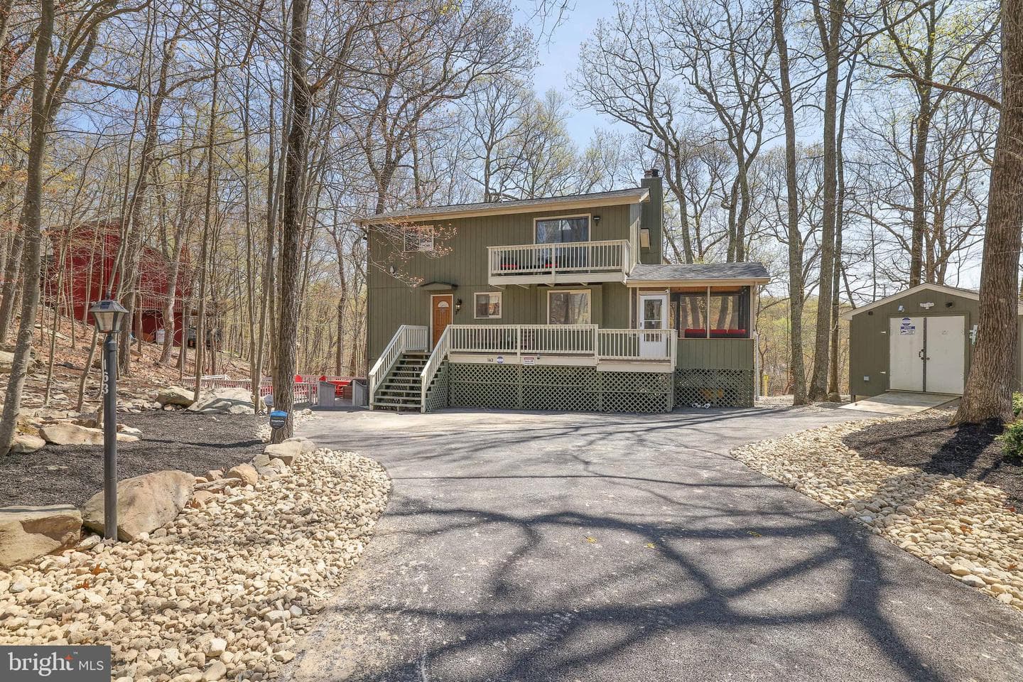 163 Cambridge Court photo 6