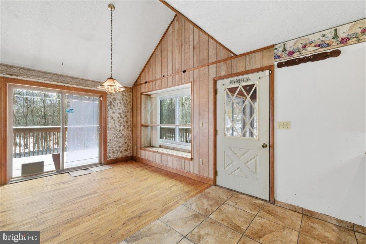 5695 Decker Road photo 6