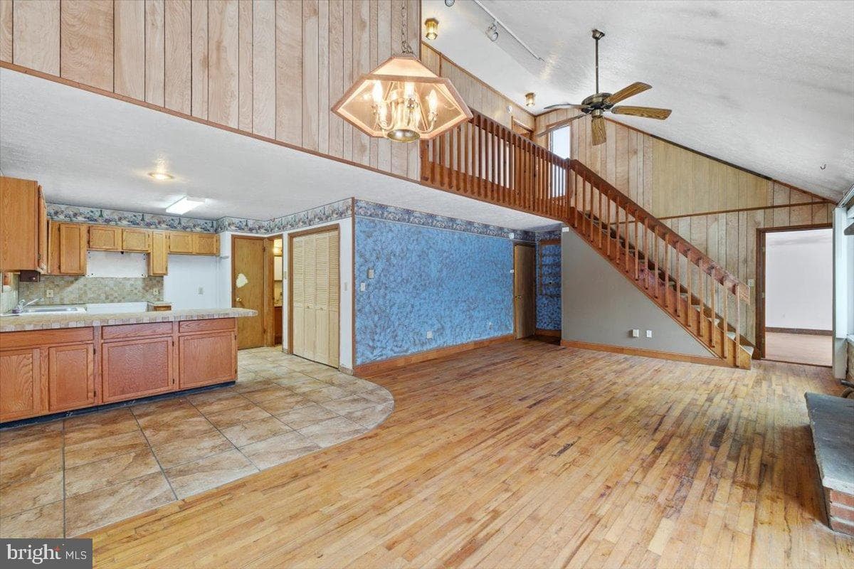 5695 Decker Road photo 7