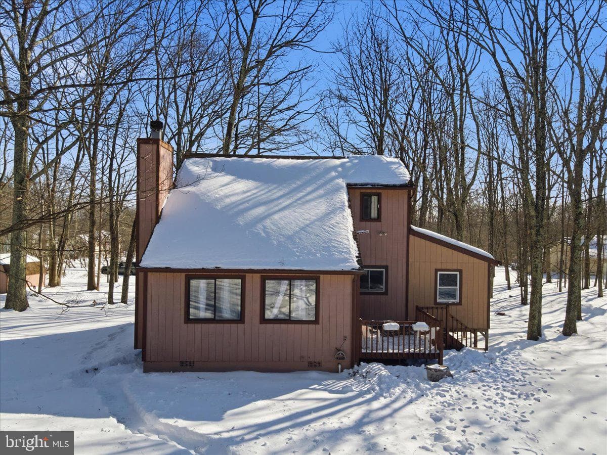186 Pocono Boulevard photo 2