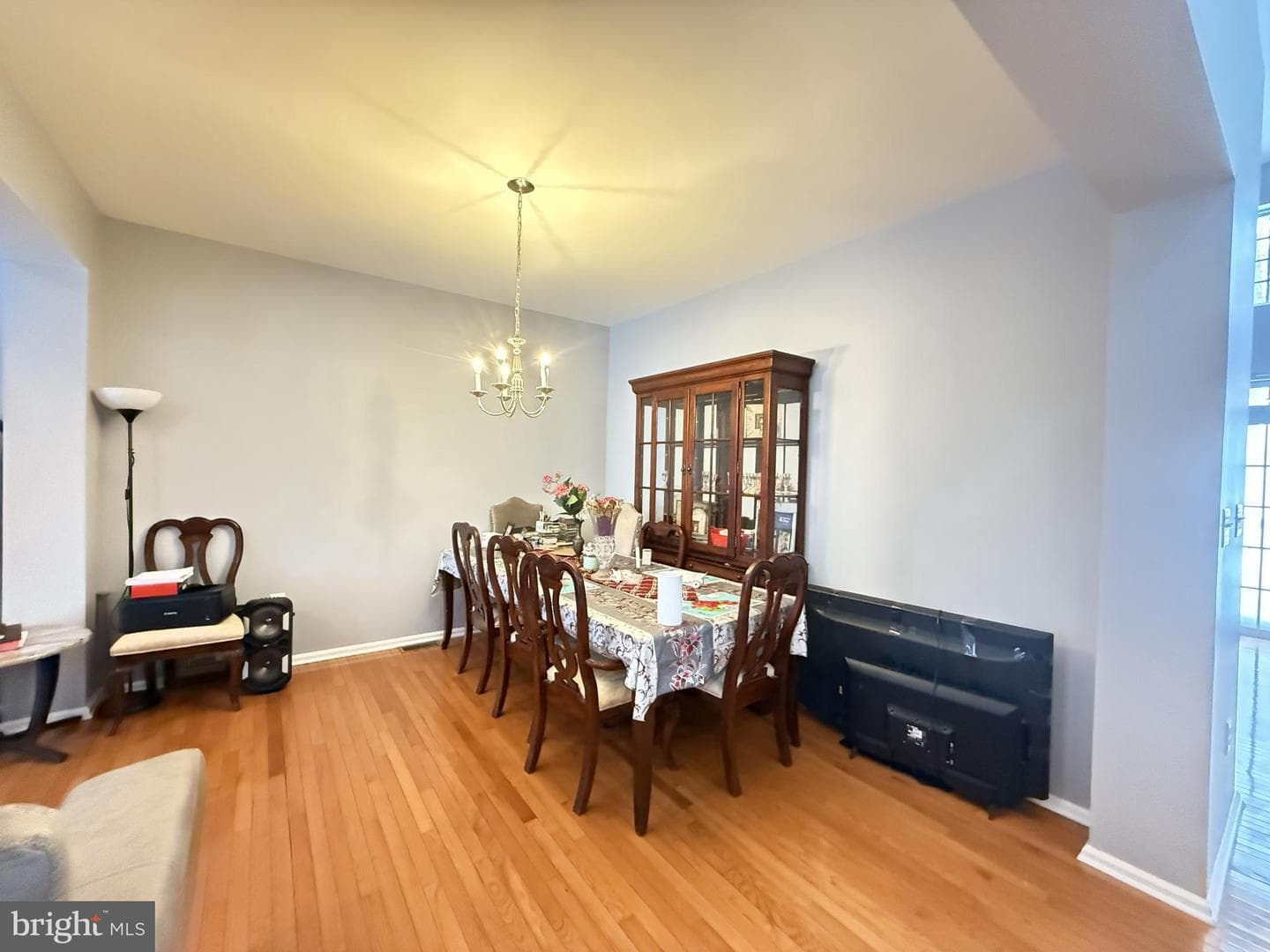 145 Kensington Dr photo 11