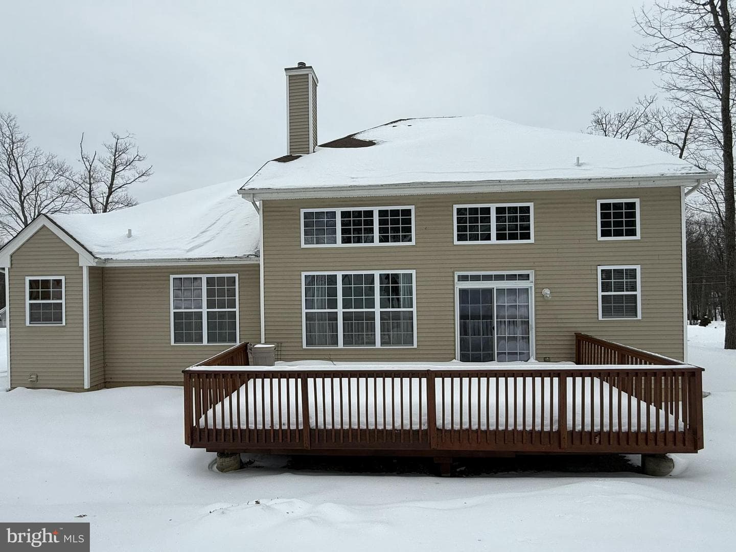 145 Kensington Dr photo 4