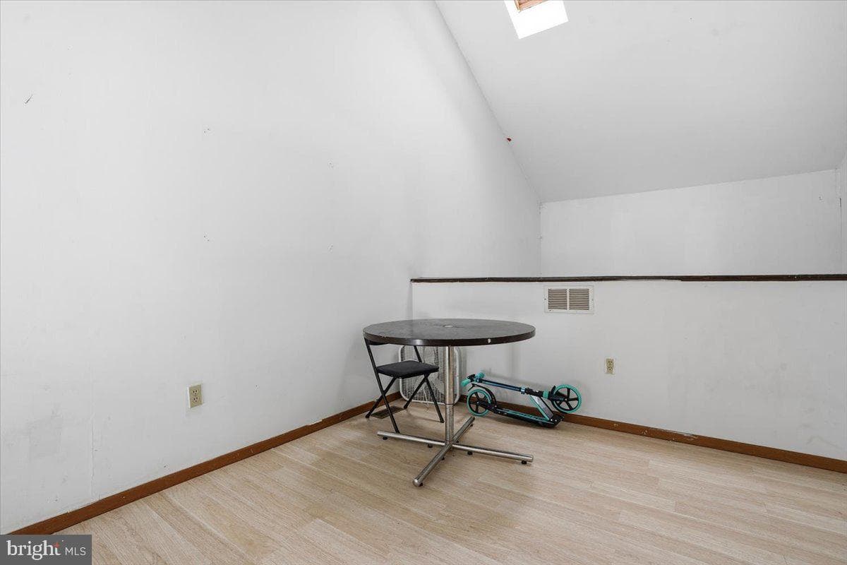 3301 Windermere Drive photo 27