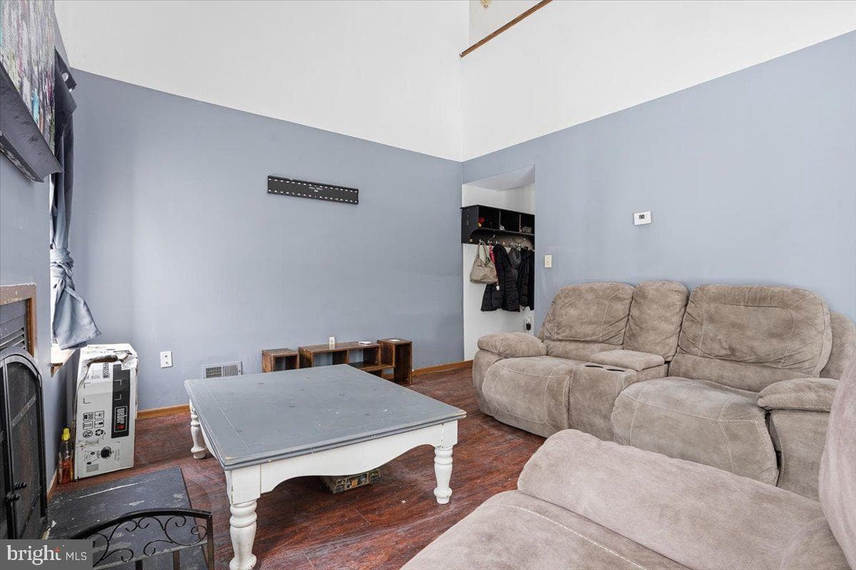 3301 Windermere Drive photo 7