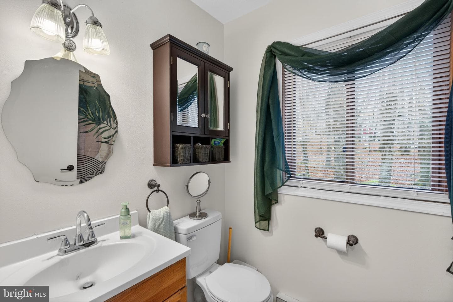 244 Canterbury Road photo 37