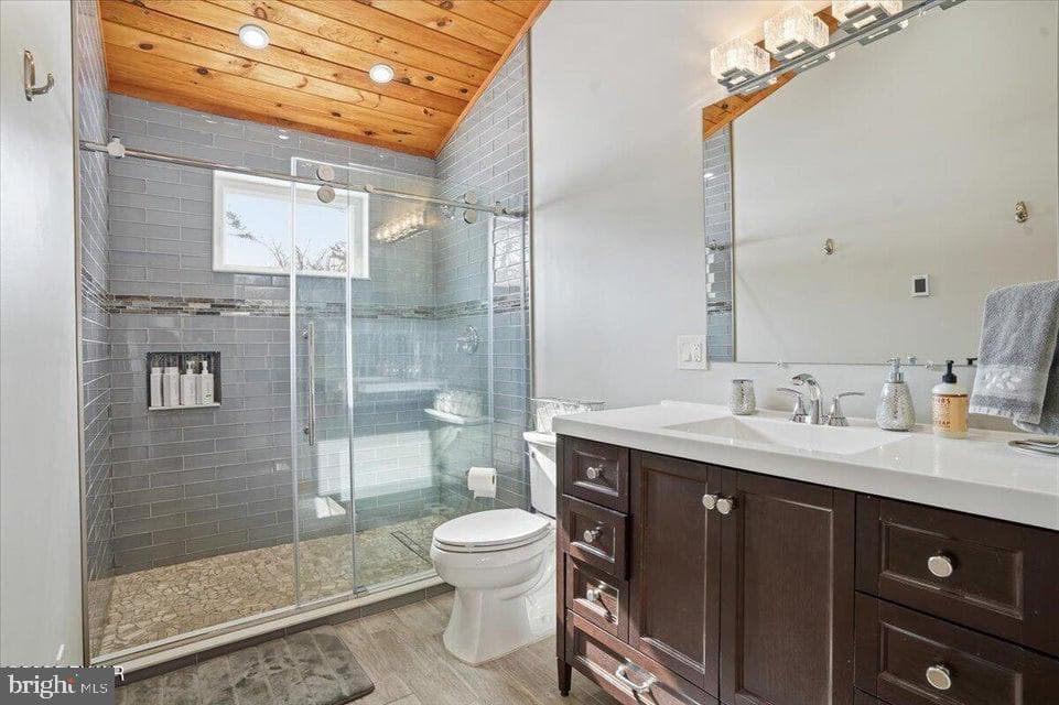 190 Garrity Road photo 25
